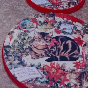 4 Electric stove covers. Red with Kitty. Christmas decor